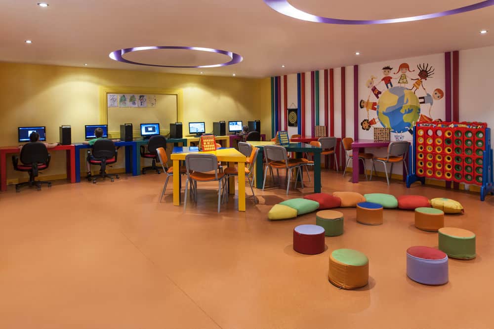 Игровая площадка для детей (в помещении)