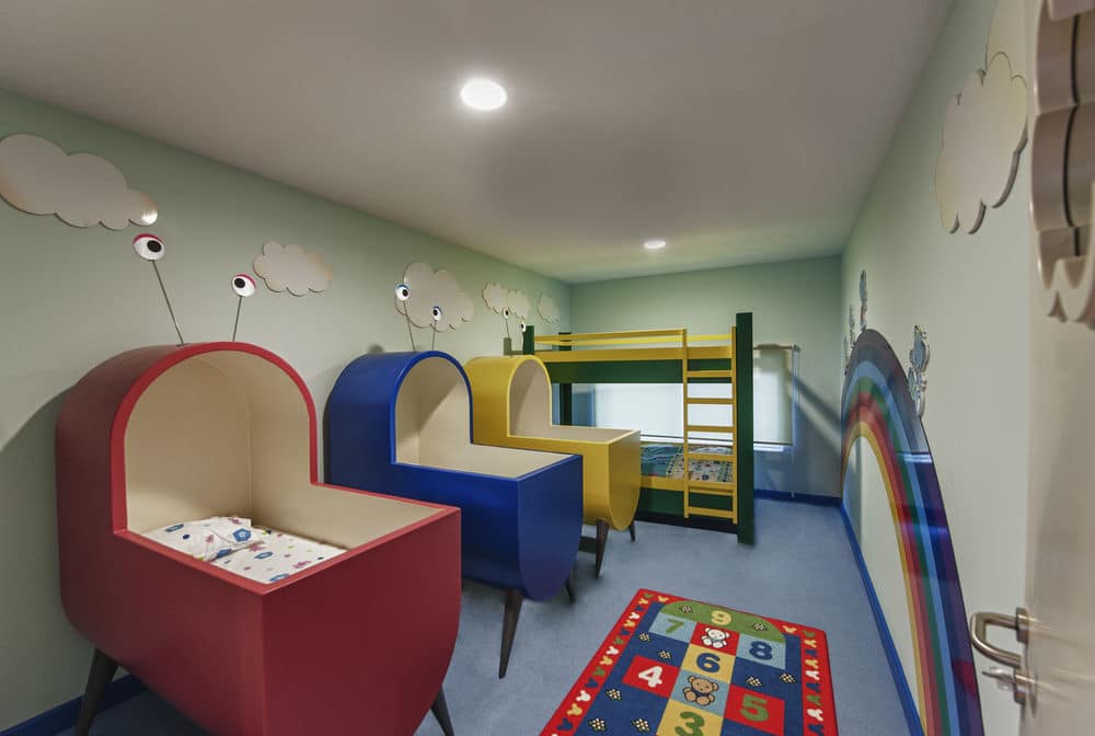 Игровая площадка для детей (в помещении)