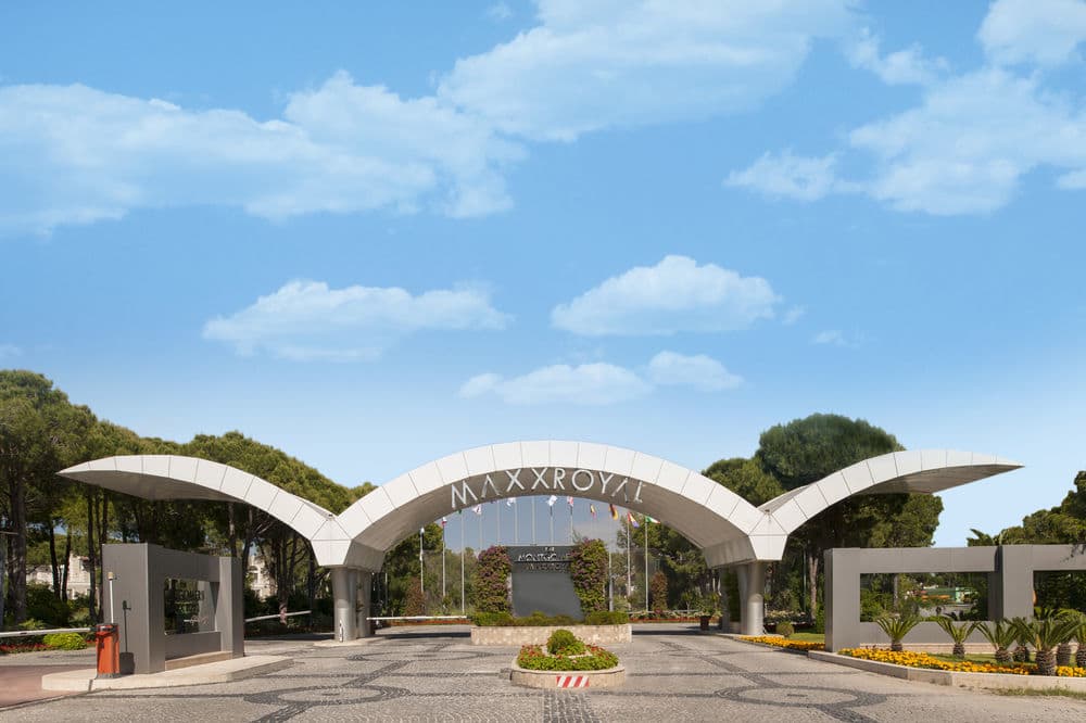 Фасад отеля