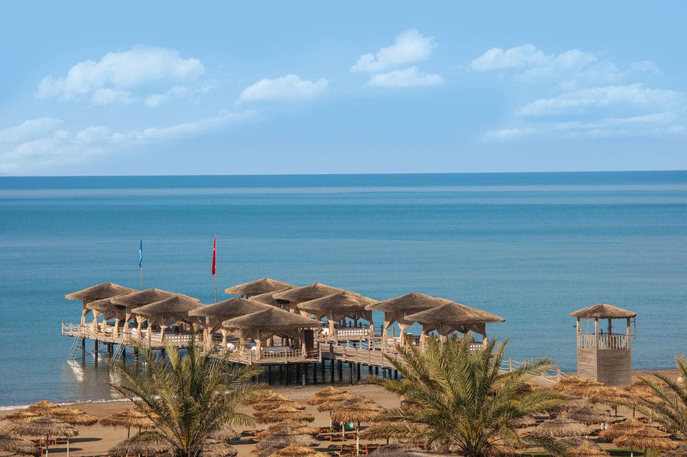 Вид на пляж/ океан