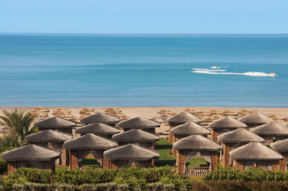 Вид на пляж/ океан