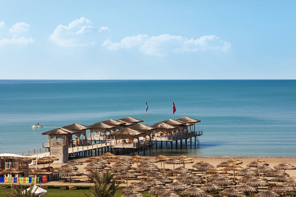 Вид на пляж/ океан