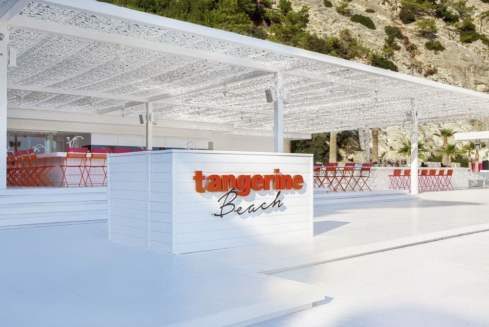 Обед на террасе