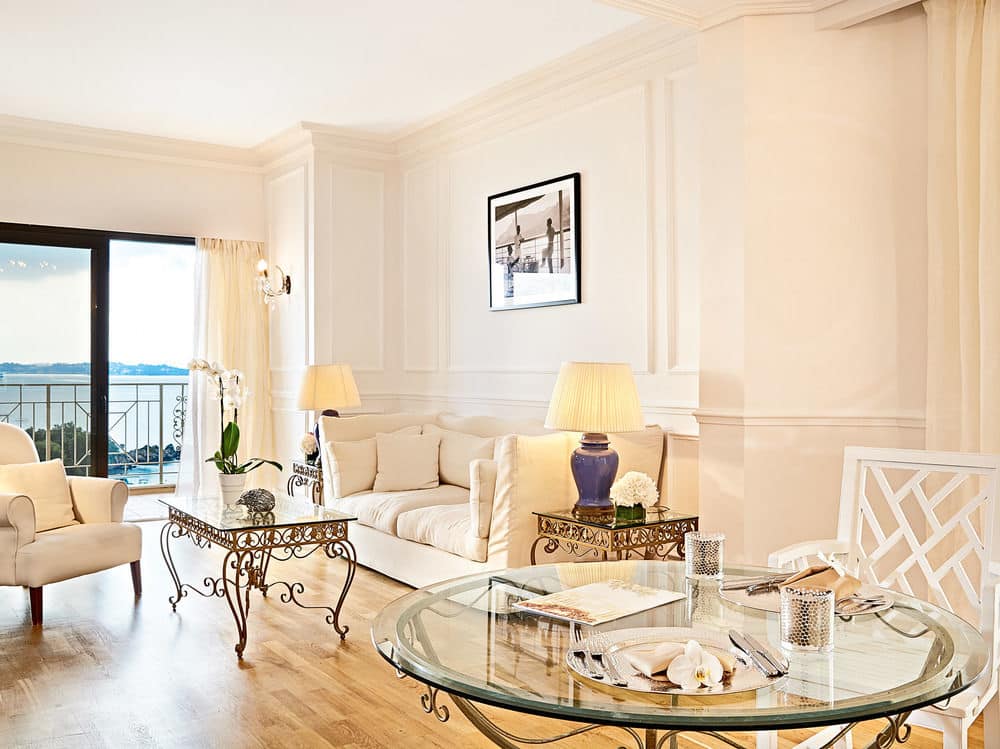 Улучшенный люкс - Зона гостиной