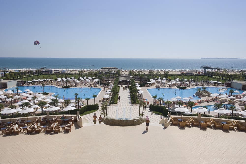 Открытый бассейн