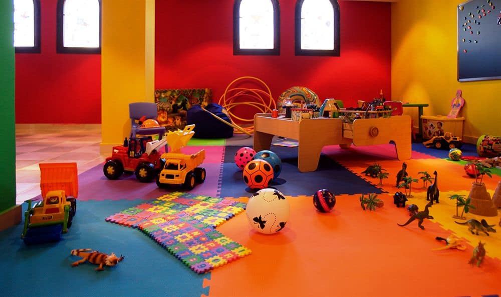 Игровая площадка для детей (в помещении)